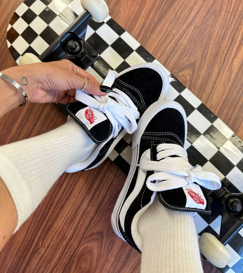 tenis knu preto branco