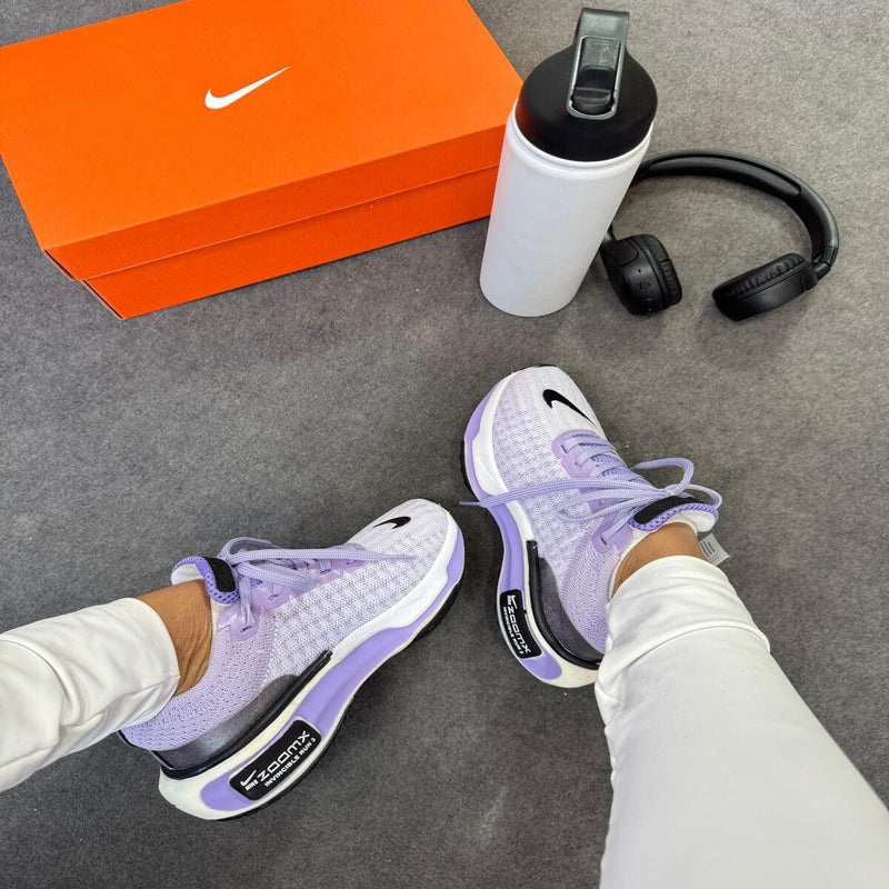 Tênis Zoom x Invincible Run 3 - Lílas